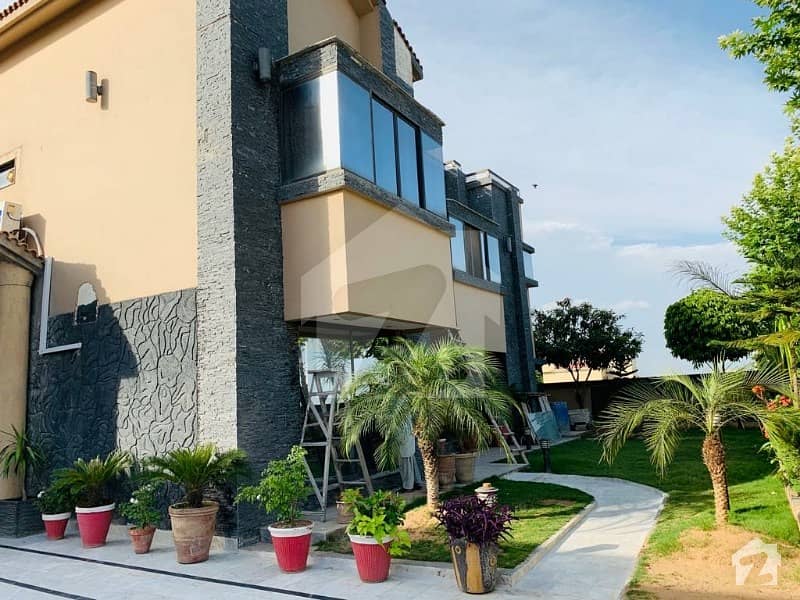 1053 Sq Yard House is available For Sale 1053 Sq Yard House is available For Sale
