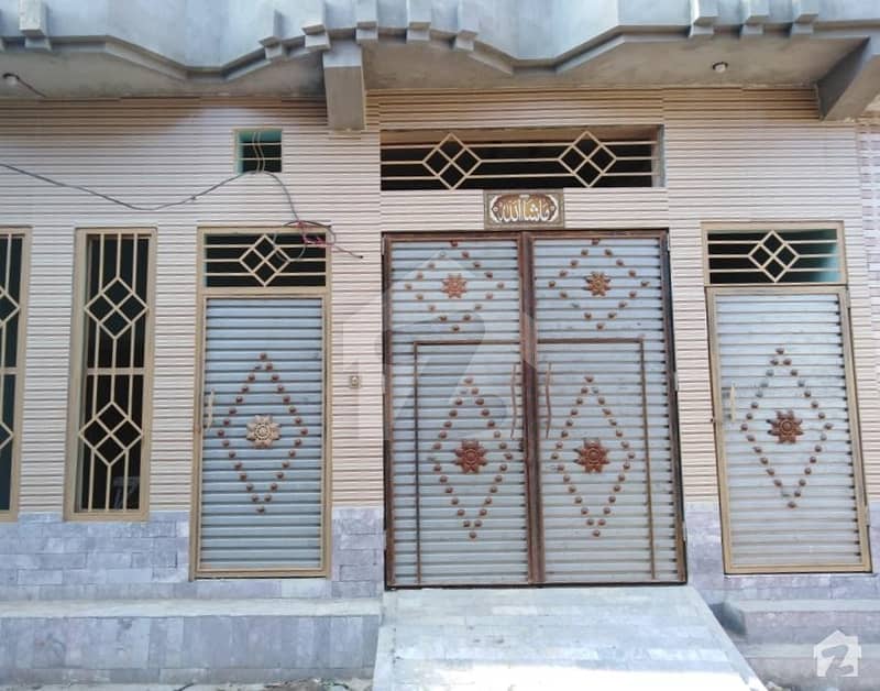 ڈلا زیک روڈ پشاور میں 7 کمروں کا 3 مرلہ مکان 75 لاکھ میں برائے فروخت۔
