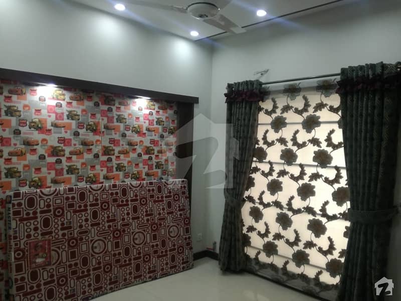 ڈریم گارڈنز ڈیفینس روڈ لاہور میں 4 کمروں کا 5 مرلہ مکان 1. 3 کروڑ میں برائے فروخت۔