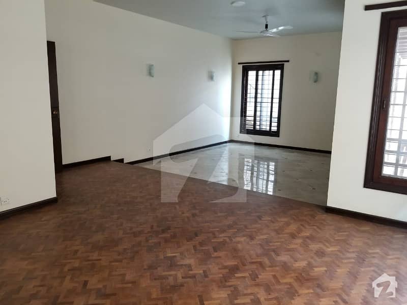 1000 Sq Yards Brand New Extra Ordinary House Is Available For Sale In Phase 6