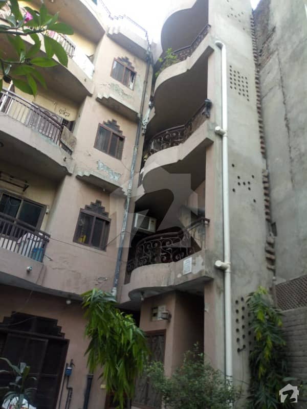 Forth Flores House Available For Sale Near Safanwala Chowk