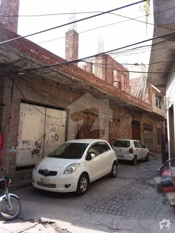 ایمپریس روڈ لاہور میں 8 مرلہ عمارت 1.8 کروڑ میں برائے فروخت۔