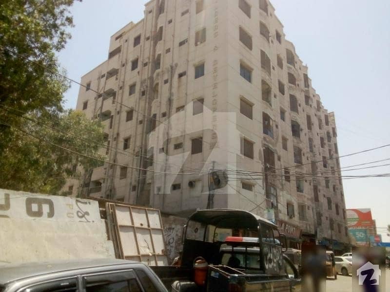 ٹھنڈی سڑک حیدر آباد میں 2 کمروں کا 4 مرلہ فلیٹ 28 لاکھ میں برائے فروخت۔