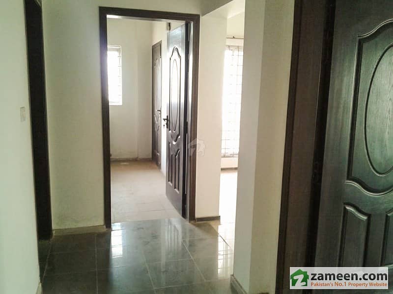 5 Marla Beautiful Flat Is Available For Rent In Askari 11
