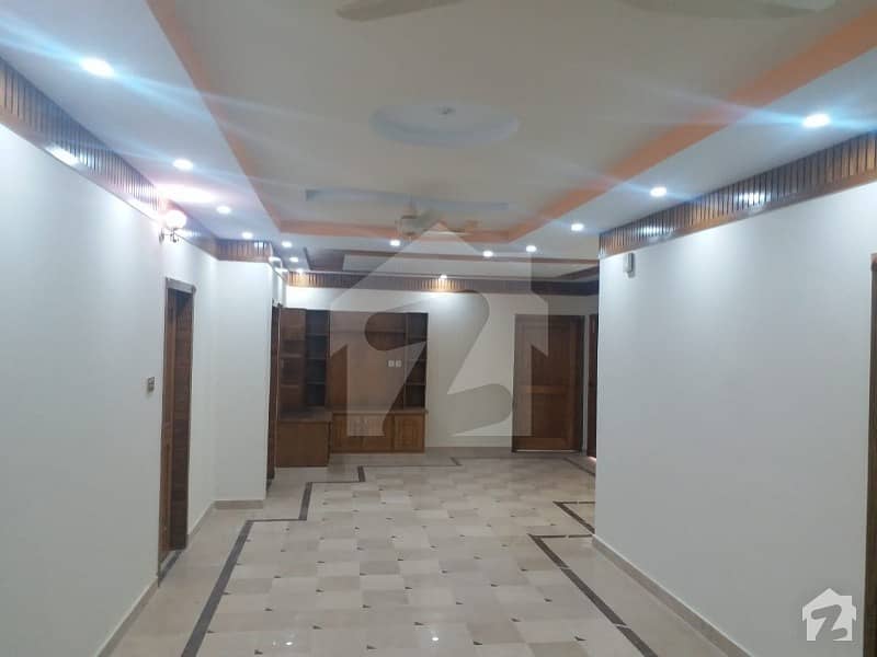 نیشنل پولیس فاؤنڈیشن او ۔ 9 اسلام آباد میں 8 کمروں کا 1 کنال مکان 3.1 کروڑ میں برائے فروخت۔