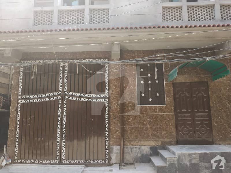 اچھرہ لاہور میں 2 کمروں کا 2 مرلہ فلیٹ 40 لاکھ میں برائے فروخت۔