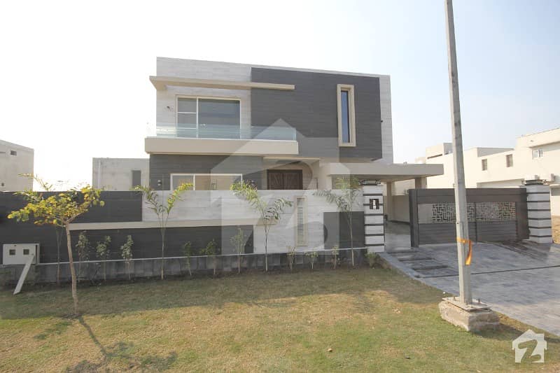 DHA LAHORE PHASE 6 ONE KANAL BRAND NEW LUXURY HOUSE