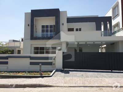 1Kanal Beautiful Brand New 5 Bedroom House For Sale 1Kanal Beautiful Brand New 5 Bedroom House For Sale