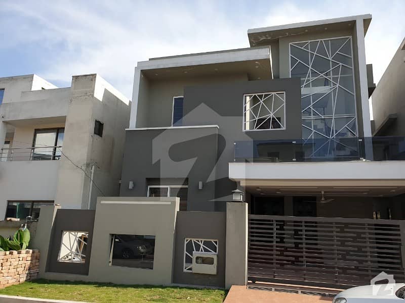 Brand New 10 Marla 6 Bedrooms With Basement House