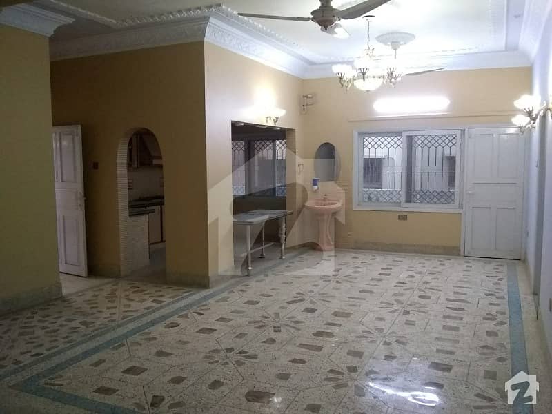Portion Available For Rent 2 Bed Dd In Gulshan E Iqbal VIP Block 8