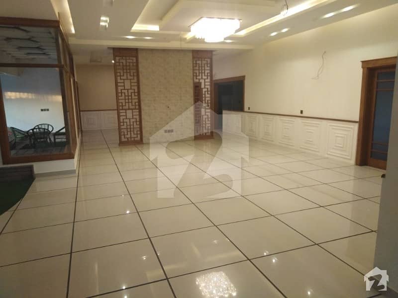 Fully Renovated 1000 Sq Yard Bungalow For Sale In DHA Phase6
