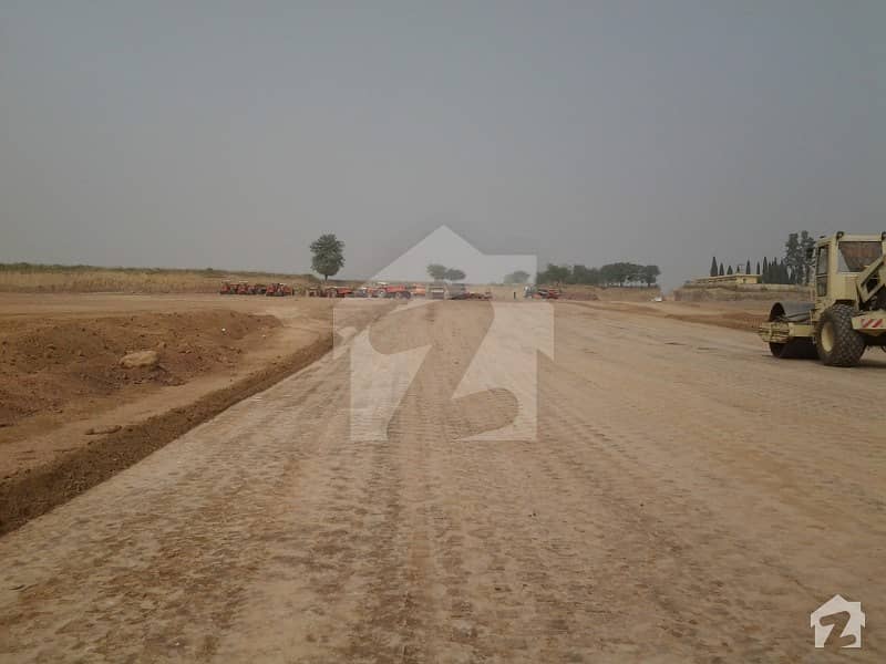 Beautiful Location 5 Kanal Form House Plot Available For Sale In Low Price