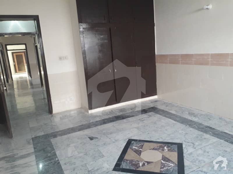 E-11/4 Out Class Flat Abdullah Heights 3 Bedroom Kitchen Tv Lounge Washroom Car Parking