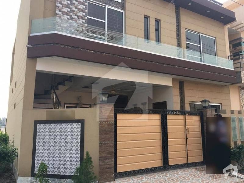 Double Storey Corner House For Rent
