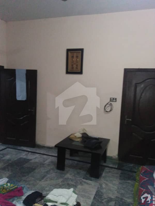 Mian Estate Offered 10 Marla Upper Portion For Rent