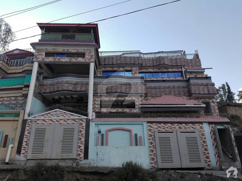 منڈیاں ایبٹ آباد میں 7 کمروں کا 14 مرلہ مکان 1. 8 کروڑ میں برائے فروخت۔