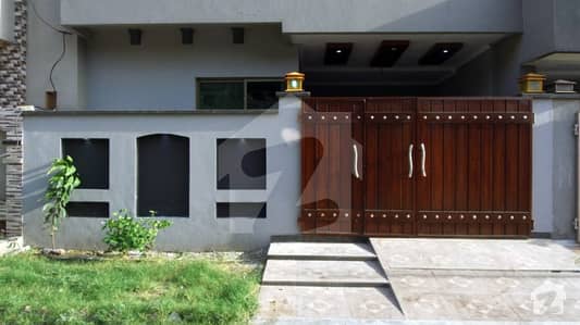 Triple Storey Prime Location House For Sale At Near Eden Chowk College Road Lahore Triple Storey Prime Location House For Sale At Near Eden Chowk College Road Lahore