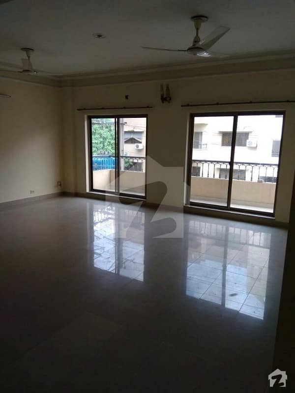 Askari 11 Neat And Clean 12 Marla 4 Bed Apartment For Sale Good Location