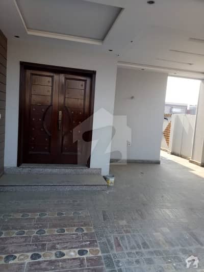 10 Marla Full House Is Available For Rent Located In Phase 6 DHA Defence 10 Marla Full House Is Available For Rent Located In Phase 6 DHA Defence