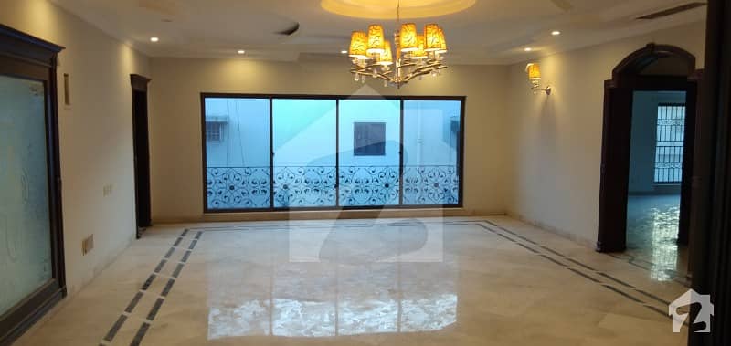 2 Kanal Bungalow For Rent In Phase 3 Dha Lahore