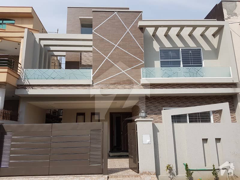 10 Marla Brand New House For Sale Hot Location Johar Town