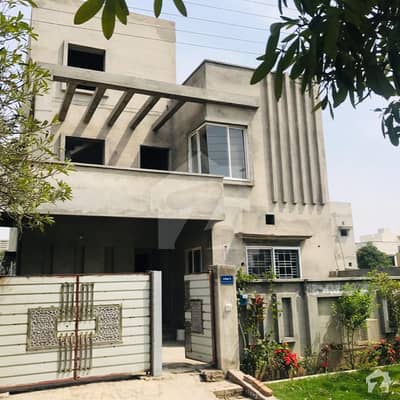 Semi Furnished House For Sale In Wapda City, Faisalabad Semi Furnished House For Sale In Wapda City, Faisalabad