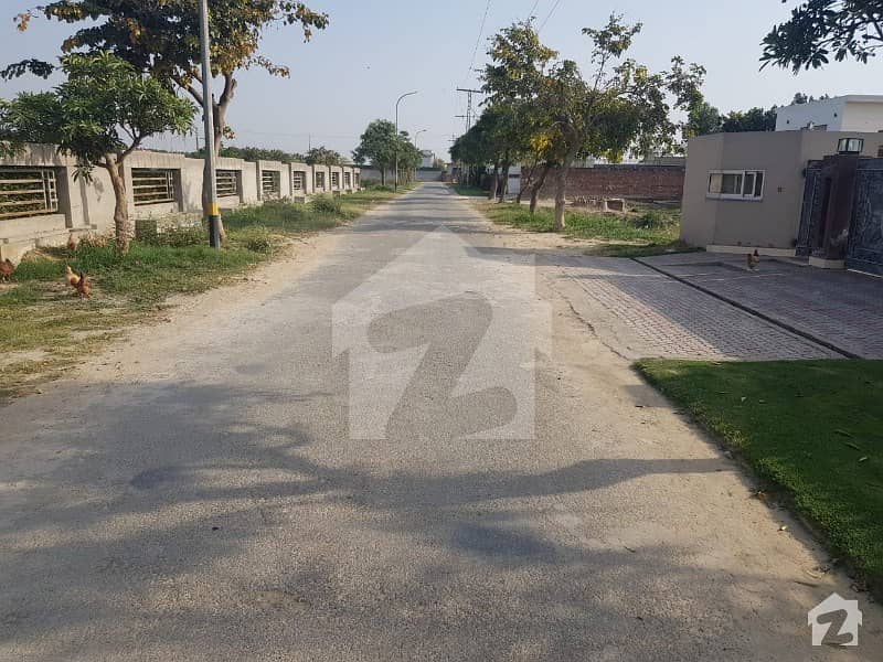 16 Kanal Plot For Farm House Available For Sale  On Bedian Road