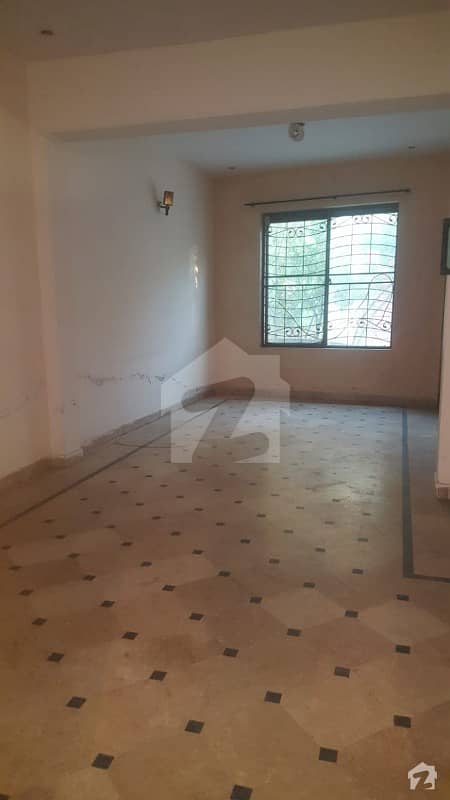 5 Marla Lower Portion For Rent Pgechs 2 Near Collage Road