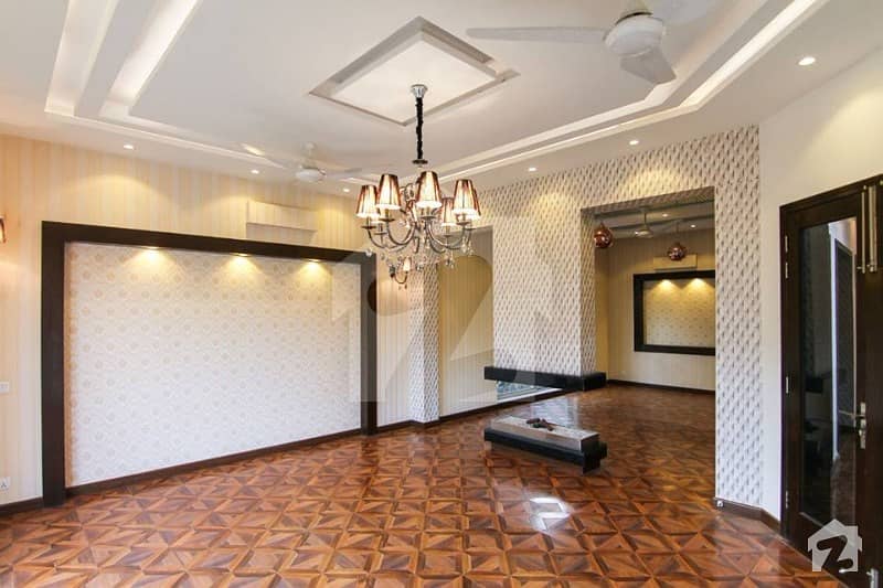 ڈی ایچ اے فیز 6 ڈیفنس (ڈی ایچ اے) لاہور میں 5 کمروں کا 1 کنال مکان 3.8 کروڑ میں برائے فروخت۔