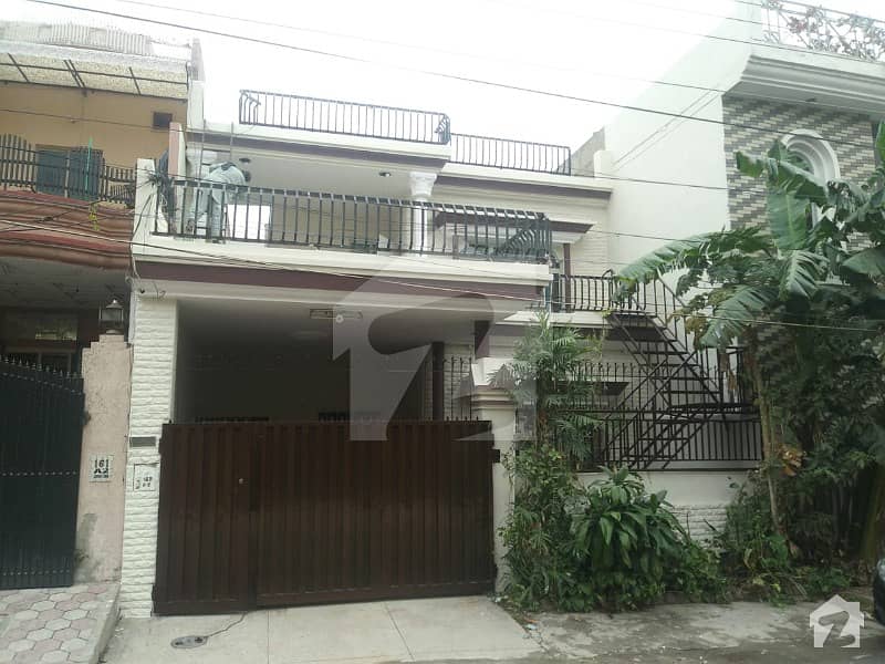 8 Marla Double Storey Old House With 5 Beds Double Unit For In Johar Town