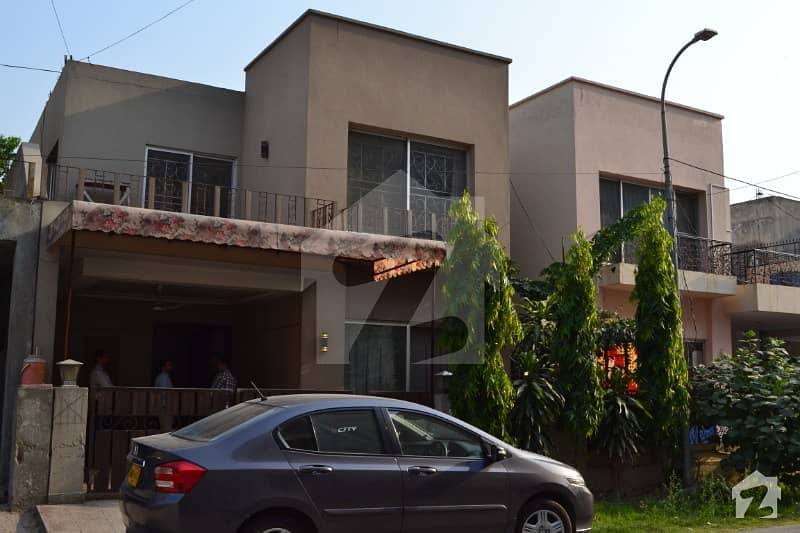 8 Marla Beautiful House available for Sale at Divine Garden Lahore