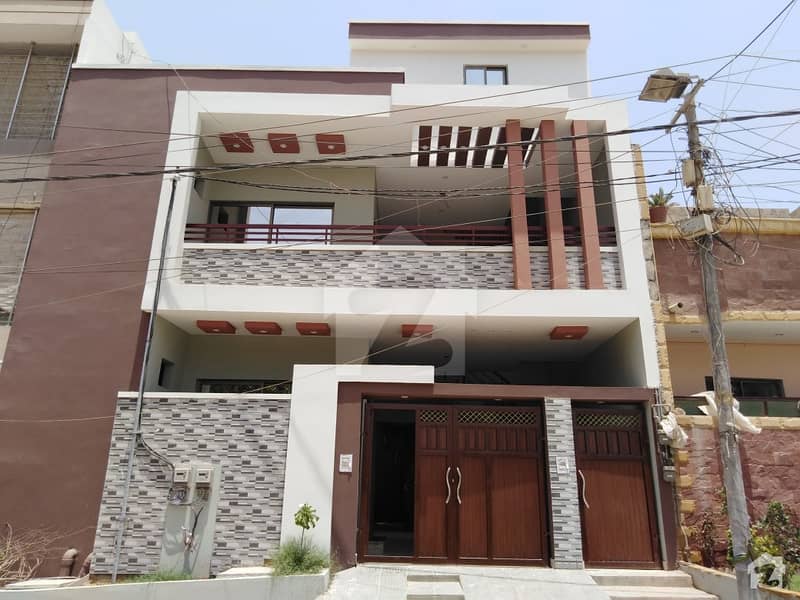 گلستانِِ جوہر ۔ بلاک اے 3 گلستانِ جوہر کراچی میں 3 کمروں کا 8 مرلہ مکان 2.8 کروڑ میں برائے فروخت۔