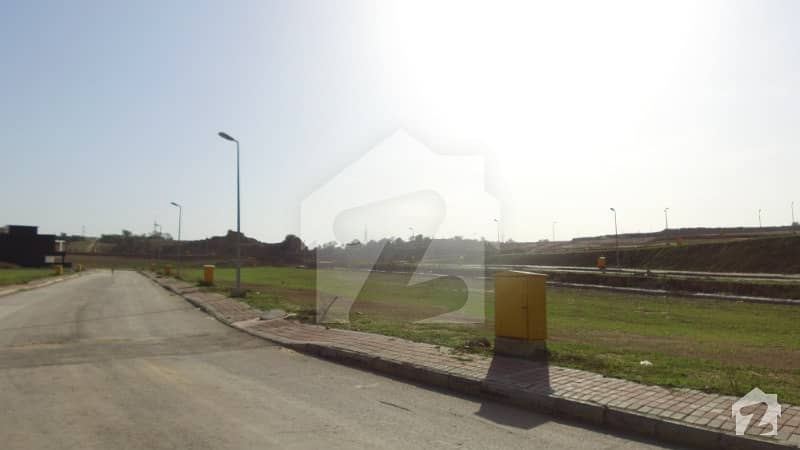 8 Marla Residential Plot For Sale