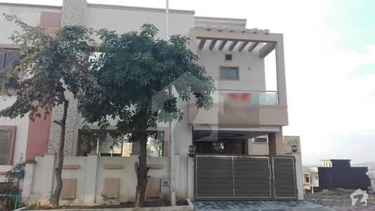 Here Is A Good Opportunity To Live In A Well-Built House Here Is A Good Opportunity To Live In A Well-Built House