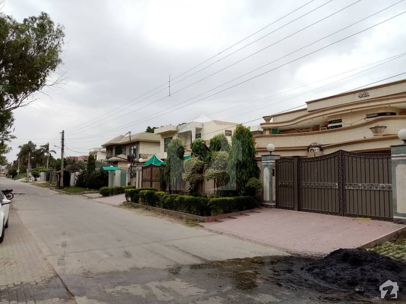 A Beautifully Built House For Sale Satellite Town, Gujranwala