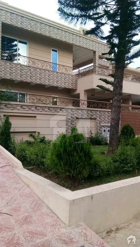Beautiful Margalla View Triple Story House For Rent