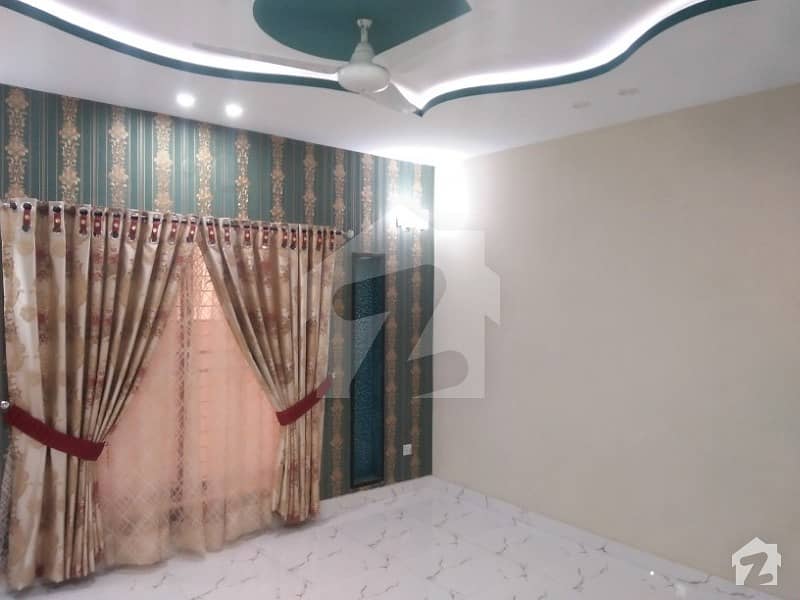 10 Marla Brand New House Available For Rent In Bahria Town Lahore