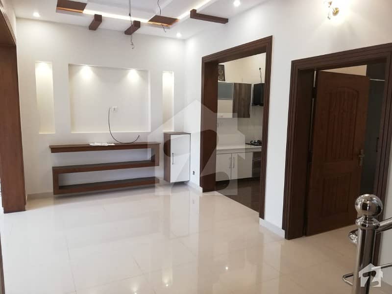 5 Marla Upper Portion Available For Rent In Bahria Town Lahore