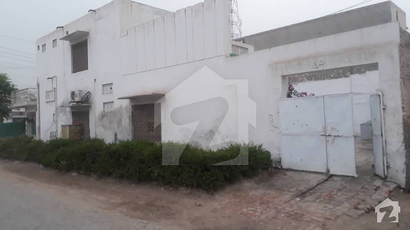 1B Rafi Qamar Road Satellite Town Bahawalpur 10 Marla Villa Is For Sale