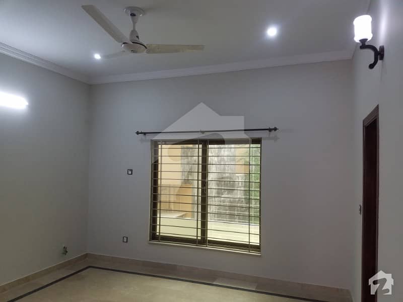 10 Marla Brand New Beautiful Upper  Portion Available For Rent In G15