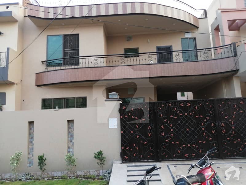 10 Marla Slightly Used House For Rent On 60 feet road Top Location Of K2 Block Wapda Town Lahore