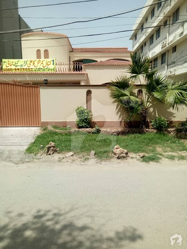 1 Kanal Double Story Life Time Commercial House Available For Rent At Very Prime Location Near To Canal Road And Emporium Mall