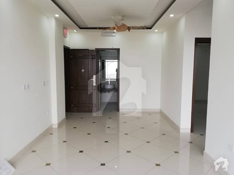 4Marla 4th floor apartment available For Rent in DHA Phase 6 MB