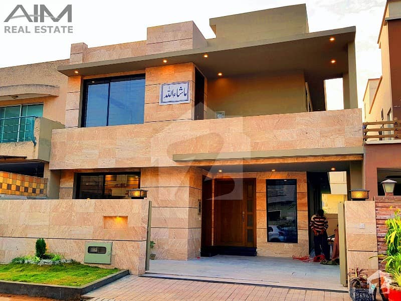10 Marla Luxurious House For Sale In Bahria Town 10 Marla Luxurious House For Sale In Bahria Town