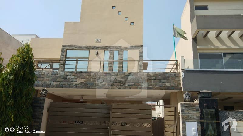 10 m house for rent in paragone city