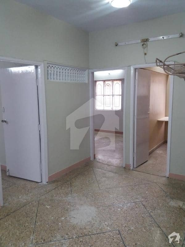 3 Room Flat For Sale In Iqbal Plaza