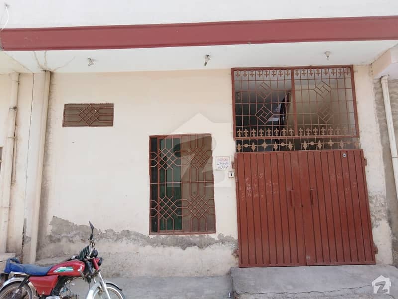 اسلامیہ کالونی بہاولپور میں 1 کمرے کا 3 مرلہ مکان 32 لاکھ میں برائے فروخت۔