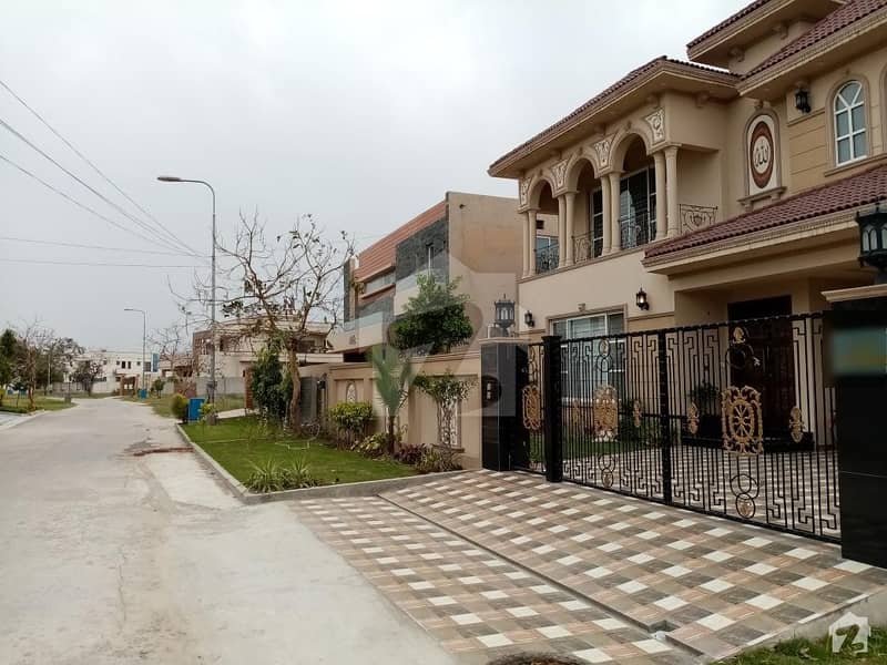 A Beautifully Built House For Sale DC Colony Kaghan Block, DC Colony