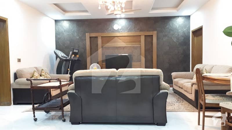 بحریہ ٹاؤن سیکٹر سی بحریہ ٹاؤن لاہور میں 2 کمروں کا 10 مرلہ زیریں پورشن 70 ہزار میں کرایہ پر دستیاب ہے۔