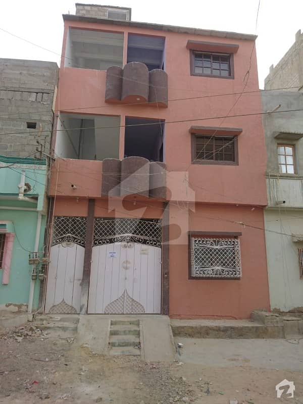 اللہ والا ٹاؤن ۔ سیکٹر 31-بی اللہ والا ٹاؤن کورنگی کراچی میں 6 کمروں کا 4 مرلہ مکان 95 لاکھ میں برائے فروخت۔